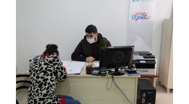 İzmit Belediyesi, toprak mahsullerini ihtiyaç sahipleriyle buluşturuyor
