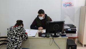 İzmit Belediyesi, toprak mahsullerini ihtiyaç sahipleriyle buluşturuyor