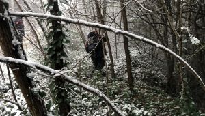 Kartepe'de kaybolan doktor için bölge didik didik aranıyor