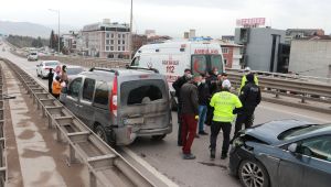 Kocaeli'de 6 araç birbirine girdi