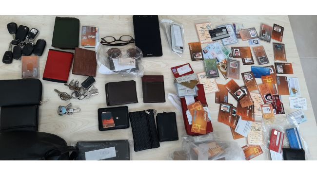 Kocaeli’de unutulan eşyalar sahiplerini bekliyor