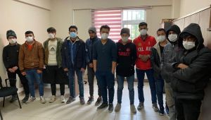 Kocaeli TEM Otoyolu’nda 11 göçmen yakalandı
