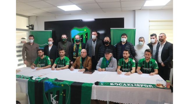 Kocaelispor'dan imza şov