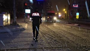 Soğuk hava ve kara rağmen denetimler sürüyor