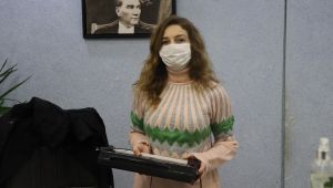 Soyguncuyu elindeki altın çekme makinesi ile kovalayan kadın konuştu