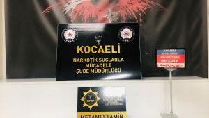 Yolcu kılığındaki kuryelerin midelerinden uyuşturucu çıktı