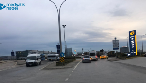 Büyükşehir Tembelova'da trafiği rahatlattı!