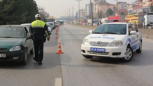 Ehliyetine el konulan avukat direksiyonda yakalandı