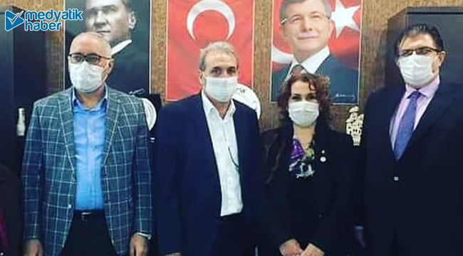 Gelecek'de yine Başkan değişti!