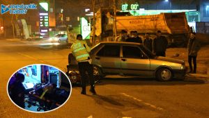Otomobil ile çarpışan motosikletten yola savruldular!