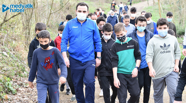 Özlü Başkan’ın gençlik yürüyüşü!