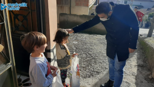 Şayir 1500 çocuğu sevindirdi