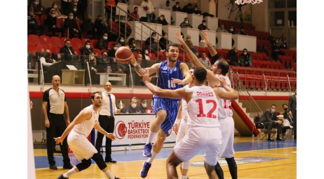 Türkiye Basketbol Ligi: Samsunspor: 74 - Kocaeli Büyükşehir Belediyesi Kağıtspor: 71