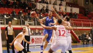 Türkiye Basketbol Ligi: Samsunspor: 74 - Kocaeli Büyükşehir Belediyesi Kağıtspor: 71