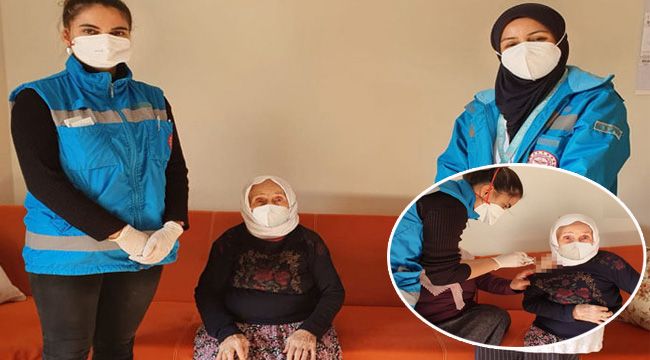 107 yaşındaki Emine Teyze’ye Covid aşısı!
