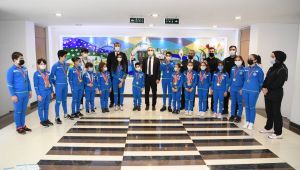  Çiftçi, başarılı sporcuları kutladı