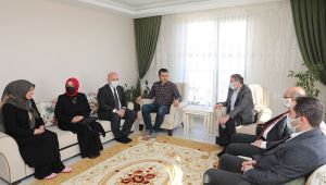 Darıca’da anlamlı 8 Mart ziyaretleri