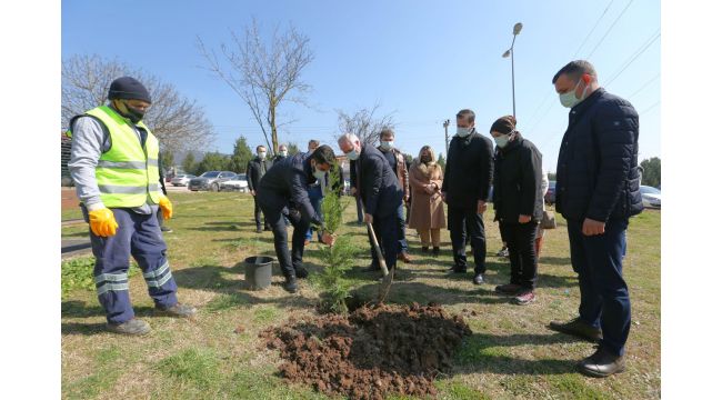 Derince’de Fidanlar Toprakla Buluştu