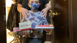 Gebze’de evden çıkamayan çocukları mutlu ettiler