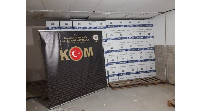 Gebze'de Milyonlarca bandrolsüz makaron ele geçirildi