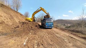 Gölcük yollarında üstyapı çalışmaları sürüyor