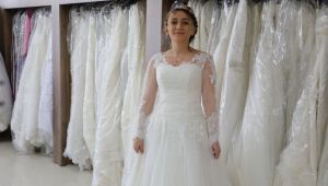 İhtiyaç sahibi çiftlere ücretsiz gelinlik