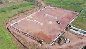 Kullar futbol sahasının zemin işleri yapılıyor