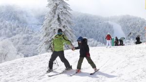 Mart ayındaki kar yağışı pistleri doldurdu