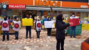 Migros işçileri Gebze'deki marketin kasalarını kilitledi