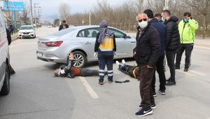 Otomobil ile motosiklet çarpıştı: 2 yaralı