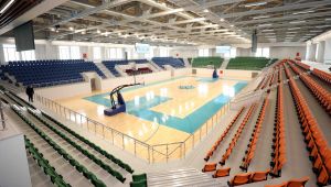 Protokol 34 milyonluk spor salonunu inceledi