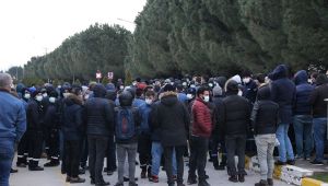 Zammı kabul etmeyen Hyundai işçileri, yönetimi istifaya çağırdı