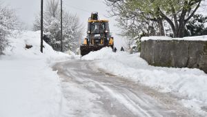 92 cm kar kalınlığı olan Kartepe’de yağış sürüyor