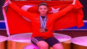Berfin, Moskova’da altın madalya için mücadele edecek