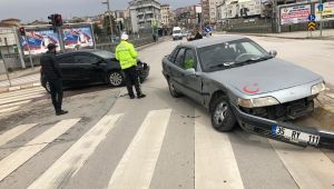 Boş yolda kural ihlali kazayı getirdi