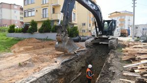 Çayırova’da yağmur suyu hattı çalışması