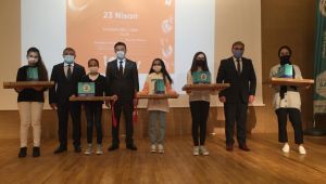 Dilovası’nda 23 Nisan kutlamaları evlere taşındı 