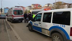 Düz yolda giderken elektrikli bisikletinden düşerek yaralandı