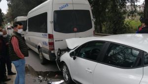 Gebze’de otomobil, servis minibüsüne çarptı: 1 yaralı