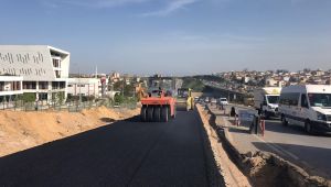 Gebze TEM Kuzey yan yollar asfalt serimi yapılıyor