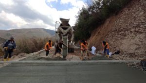 Gölcük köy yollarında çalışmalar sürüyor