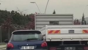 Husumetlisinin kamyonetle önünü kesip kurşun yağdırdığı şahıs öldü