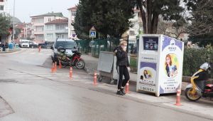 İhtiyaç sahipleri için bırakılan kıyafetleri böyle çaldı