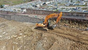 İlimtepe Mezarlığı'na taş duvar