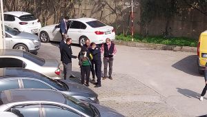 Kocaeli Adliyesi'nde makasla araçlara zarar veren şüpheli yakalandı