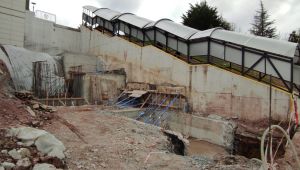 KOÜ hastanesine yürüyen merdiven ve asansör