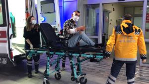 Liman girişinde bıçaklı kavga: 1 yaralı