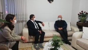 Şehit Ailelerini yalnız bırakmıyor!