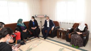 Vali Yavuz ve eşi Gebze'de gönül köprüleri kurdu