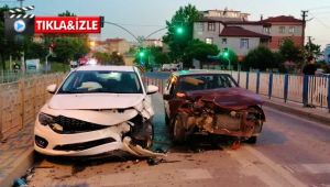 Altgeçide hızlı girince kazayı beraberinde getirdi